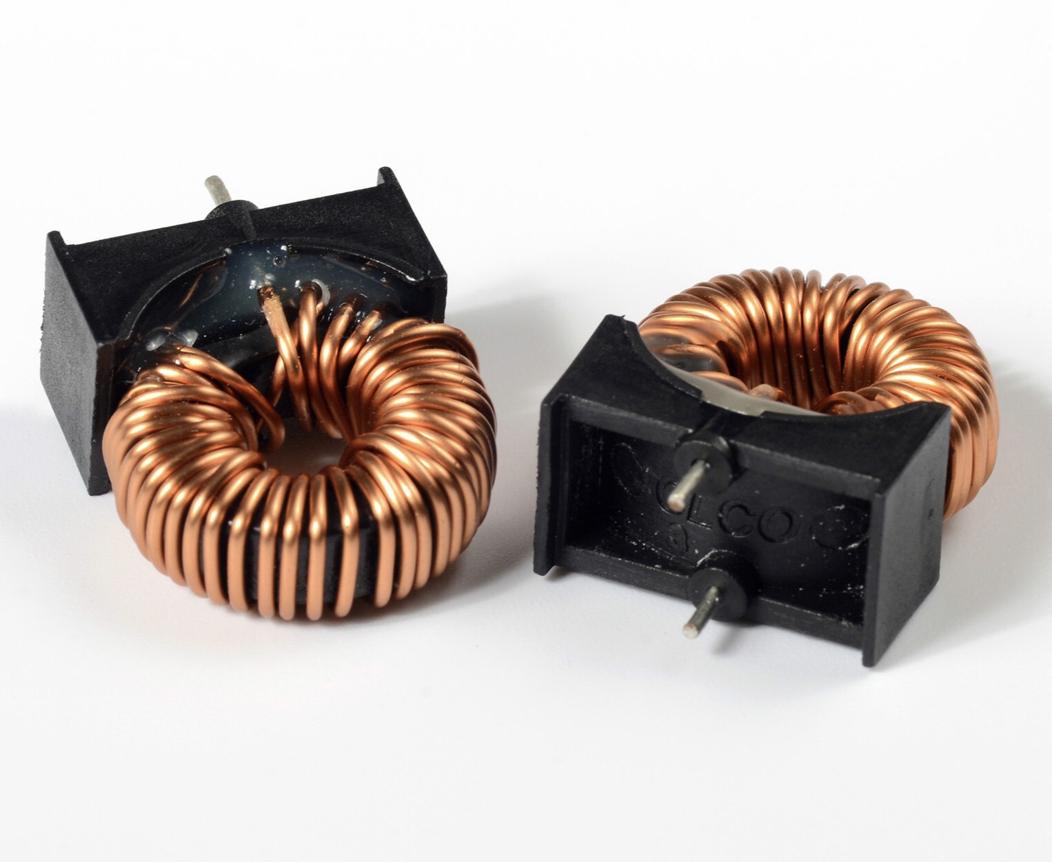 插件电感在新能源汽车中的独特优势